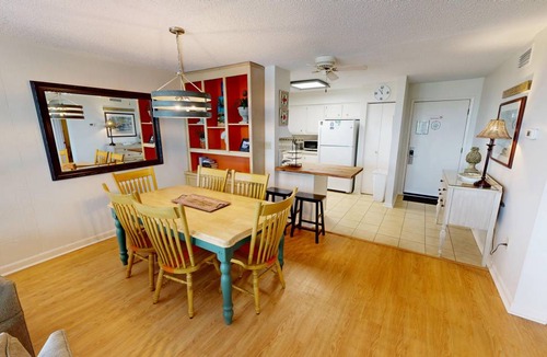 Holiday Isle Condo | 109 m² Condo ∙ 2 bedrooms ∙ 6 guests