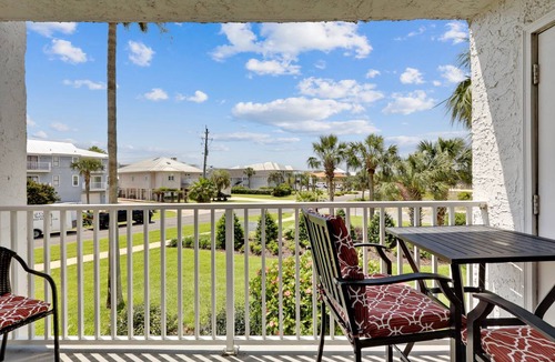 Holiday Isle Condo | 109 m² Condo ∙ 2 bedrooms ∙ 6 guests