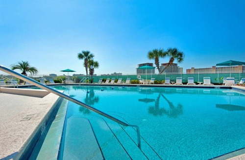 Holiday Isle Condo | 109 m² Condo ∙ 2 bedrooms ∙ 6 guests