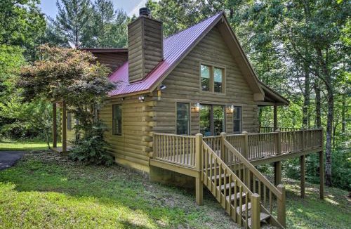 Marble House | 11 Mi to Calaboose Cellars: Marble Cabin w/Deck!