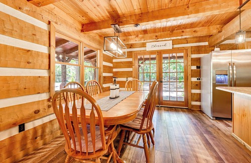 Sebring Cabin | 11 Mi to Sebring Raceway! Family Haven w/Fun Barn