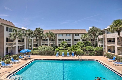 Crescent Beach Apartment | 111 m² Apartment ∙ 2 bedrooms ∙ 6 guests