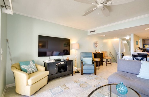 Crescent Beach Apartment | 111 m² Apartment ∙ 2 bedrooms ∙ 6 guests