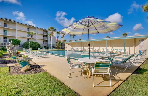 Butler Beach Apartment | 111 m² Apartment ∙ 2 bedrooms ∙ 7 guests