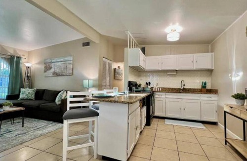 Pinecrest West Park Bed & Breakfast | 111 m² Bed and breakfast ∙ 3 bedrooms ∙ 5 guests