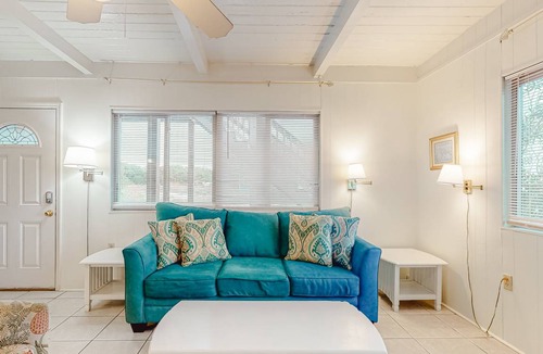 Surf Side Shores House | 119 m² House ∙ 3 bedrooms ∙ 8 guests