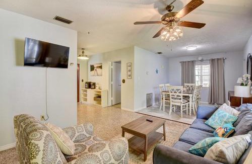 Trailer Estates House | 12 Mi to Beach: Cottage w/Pool in Bradenton