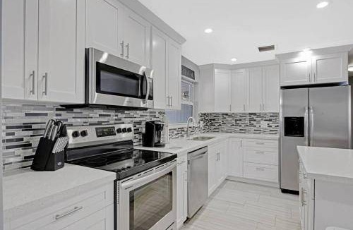 Davie House | 121 m² House ∙ 3 bedrooms ∙ 6 guests