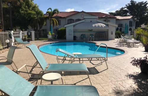 Iona House | 122 m² House ∙ 2 bedrooms ∙ 4 guests