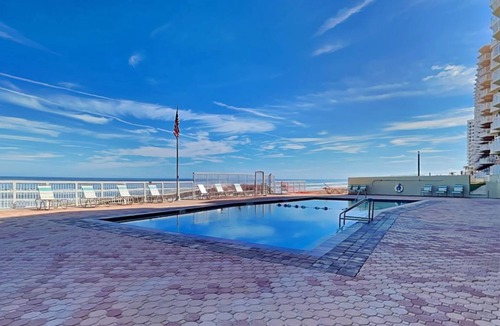 Daytona Beach Shores Condo | 124 m² Condo ∙ 2 bedrooms ∙ 6 guests