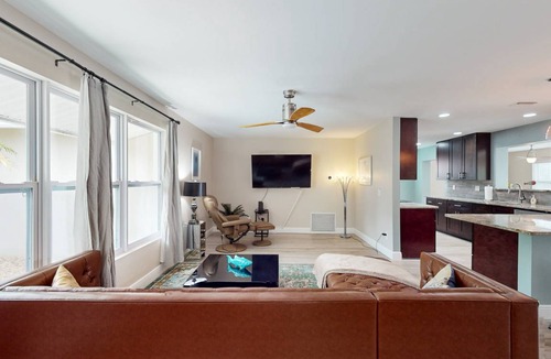 Palm City House | 124 m² House ∙ 2 bedrooms ∙ 7 guests