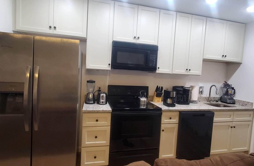 Tallahassee House | 126-House (10BR): a renovated duplex near FSU