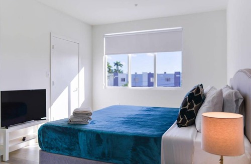 Golden Glades House | 128 m² House ∙ 3 bedrooms ∙ 8 guests