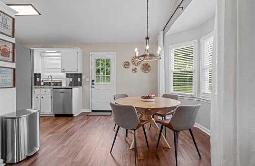 Cartersville Cottage | 13 Huntcliff Dr Cartersville