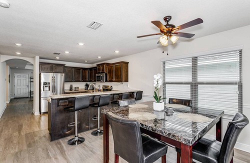 Warrington House | 136 m² House ∙ 3 bedrooms ∙ 8 guests