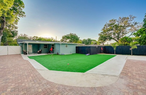 Bearss Plaza House | 139 m² House ∙ 2 bedrooms ∙ 6 guests