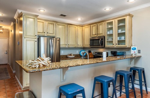 Dauphin Island Condo | 144 m² Condo ∙ 3 bedrooms ∙ 8 guests