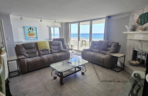 White Sands Condo | 149 m² Condo ∙ 2 bedrooms ∙ 6 guests