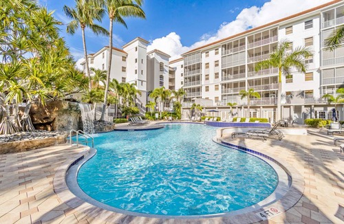 Vanderbilt Beach Condo | 151 m² Condo ∙ 3 bedrooms ∙ 6 guests