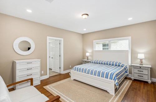 East Hill House | 1585 E Blount St