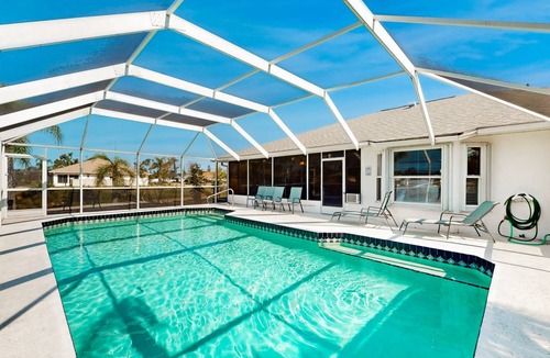 Pebble Beach House | 159 m² House ∙ 3 bedrooms ∙ 8 guests