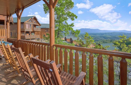 Sevierville House | 167 m² House ∙ 2 bedrooms ∙ 8 guests