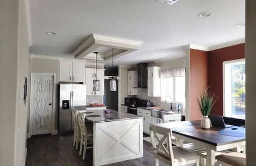 Bronson House | 167 m² House ∙ 3 bedrooms ∙ 8 guests