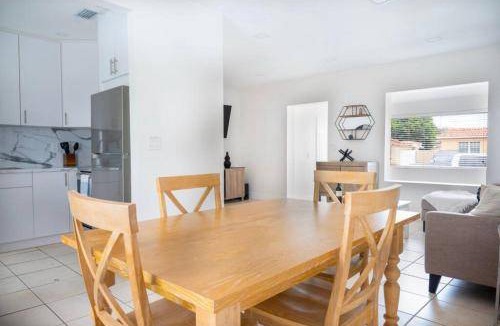 Flagami House | 167 m² House ∙ 3 bedrooms ∙ 12 guests