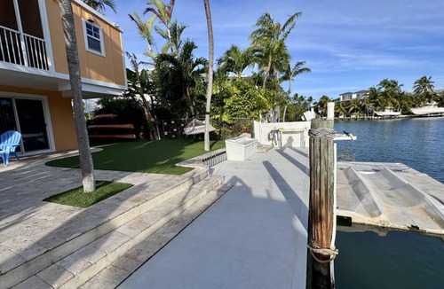 Toll Gate Shores House | 172 m² House ∙ 3 bedrooms ∙ 10 guests