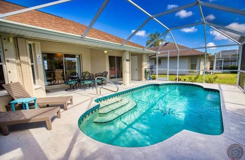 Broadmoor House | 173 m² House ∙ 4 bedrooms ∙ 8 guests
