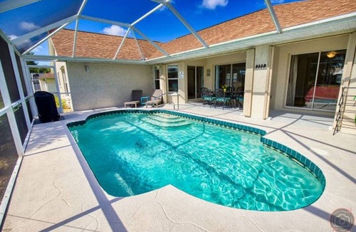 Broadmoor House | 173 m² House ∙ 4 bedrooms ∙ 8 guests