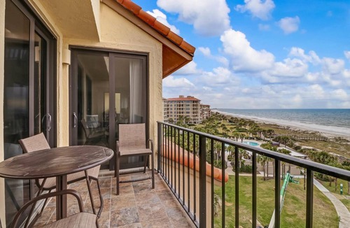 Fernandina Beach Condo | 178 m² Condo ∙ 3 bedrooms ∙ 6 guests