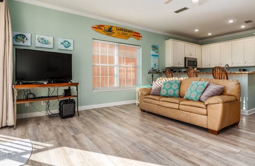 Dauphin Island Condo | 186 m² Condo ∙ 4 bedrooms ∙ 12 guests