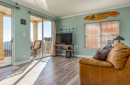 Dauphin Island Condo | 186 m² Condo ∙ 4 bedrooms ∙ 12 guests