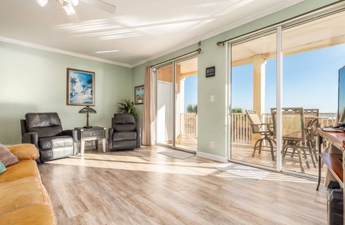Dauphin Island Condo | 186 m² Condo ∙ 4 bedrooms ∙ 12 guests