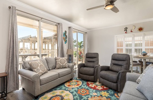 Dauphin Island Condo | 186 m² Condo ∙ 4 bedrooms ∙ 8 guests