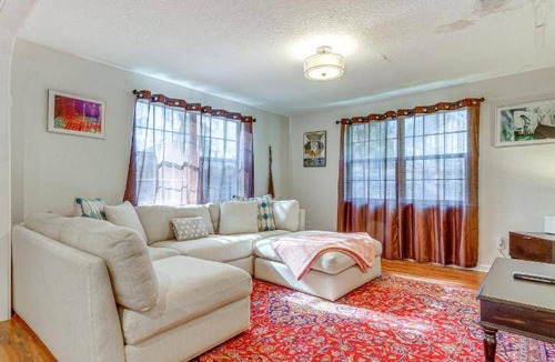East Hill House | 186 m² House ∙ 3 bedrooms ∙ 6 guests