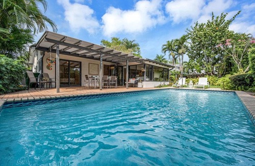 Harbour Inlet House | 186 m² House ∙ 3 bedrooms ∙ 10 guests