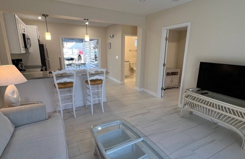 Mid Island Apartment | 191 Anchorage B (lower right) - Short or Long Term Apt on FMB!
