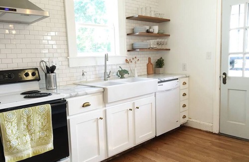 Knoxville House | 1940`s Bungalow near Downtown & UT Campus