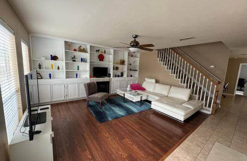Gainesville House | 195 m² House ∙ 3 bedrooms ∙ 7 guests