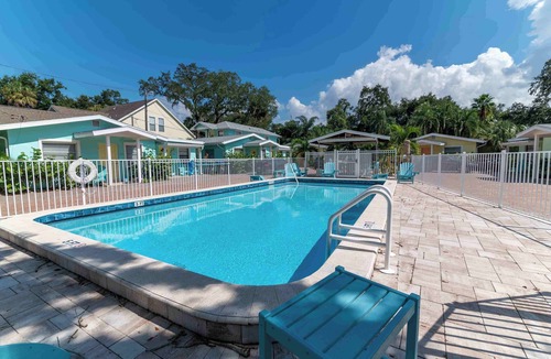 Safety Harbor Cottage | 1B Newly Renovated Studio at Coastal Cottages