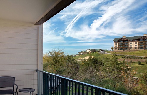 Sevierville Condo | 1BD/Sevierville - Smoky Mountains Resort w/pools!