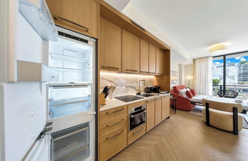 Wynwood Art District Apartment | 1BR + Balcony | Skyline Spa | Walk to Wynwood Walls