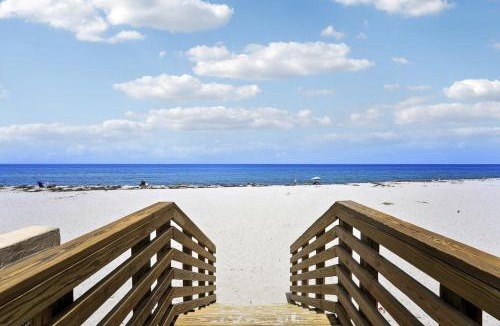 Palm Beach Hotel | 1BR Retreat with Private Terrace