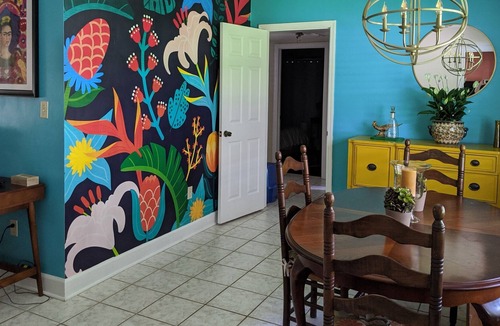 Tallahassee House | 2/1 Cozy, Colorful and Eclectic Midtown Bungalow!