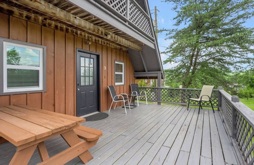 Farmers Cabin | 2 Bed, 1 Bath A-Frame Cabin by Cave Run Lake