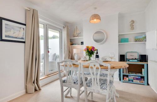 West Looe House | 2 Bed in Looe oc-msweet