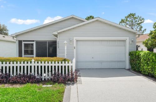 Santiago House | 2 Bedroom 2 Bath Patio Villa