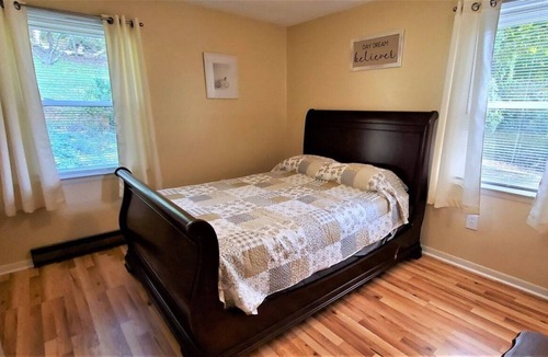 Stanley House | 2 bedroom accommodation in Stanley